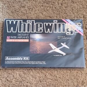 15 Excellent Paper Airplanes